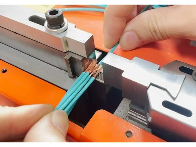 激光焊接VS超聲波焊接：線束端子連接技術(shù)的終極對(duì)比