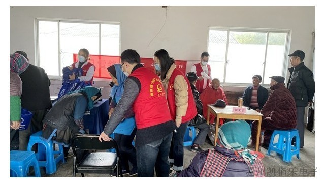 蘇州凱佰樂-關(guān)愛孤寡老人義工活動(dòng) 蘇州凱佰樂-關(guān)愛孤寡老人義工活動(dòng)