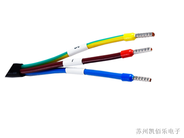 激光機器人線束細節(jié)展示 激光機器人線束細節(jié)展示